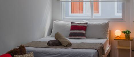 1 bedroom, in-room safe, WiFi, bed sheets