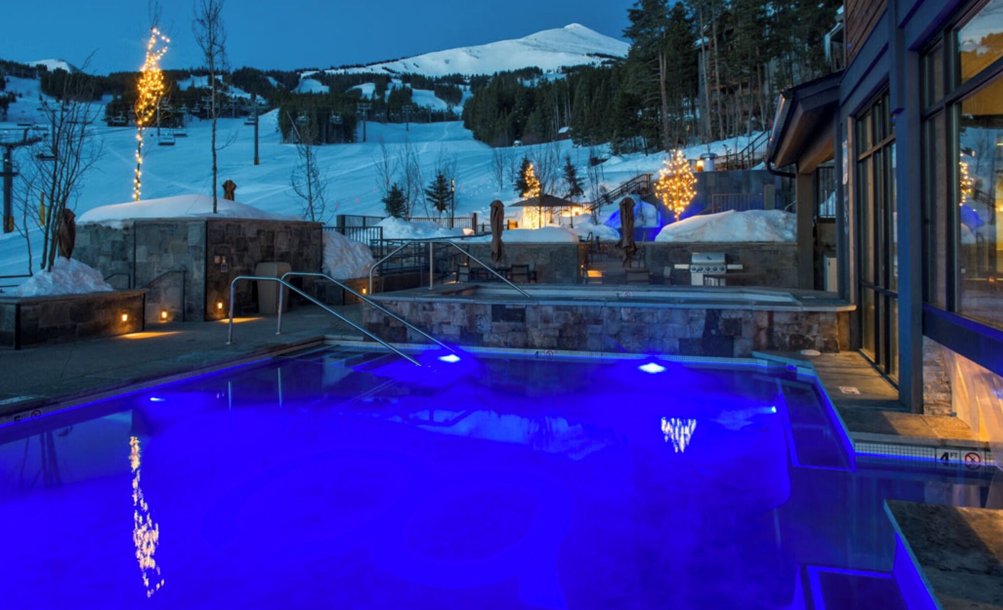 Indoor pool, outdoor pool