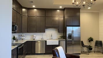 Fridge, microwave, dishwasher, coffee/tea maker