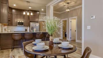 Suite, Multiple Beds, Non Smoking (Efficiency) | Individually decorated, individually furnished, blackout drapes