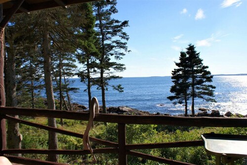 Oceanview Cabin Retreat in Southport