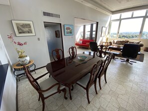 Dining - Penthouse in Paradise! Modern 2-Bedroom Penthouse in Guaynabo (San Juan)