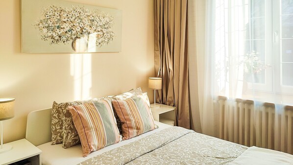 1 bedroom, desk, iron/ironing board, free WiFi
