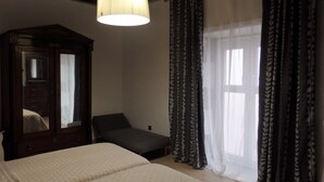 2 bedrooms, desk, soundproofing, iron/ironing board