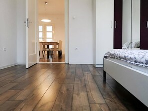 2 bedrooms, desk, iron/ironing board, free WiFi - Central 2 Bedroom Apartment 84 sq m with Private Parking (Novi Sad)