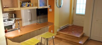 Montcalm apartment near the Plains of Abraham