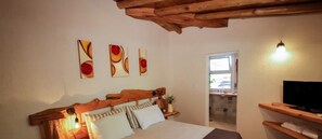 Premium bedding, free WiFi, bed sheets - Posada Los Cipreses (San Rafael)