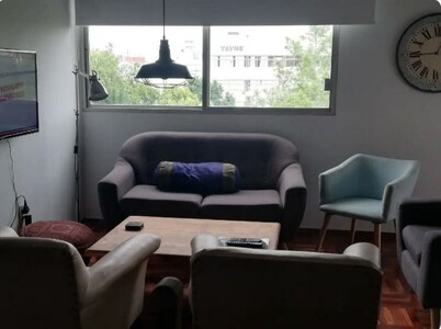 En el corazón de pocitos, cómodo apartamento .