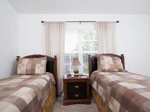 3 bedrooms, desk, travel cot, free WiFi