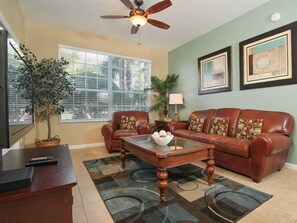 Flat-screen TV, video-game console, DVD player - Upgraded 3 Bedroom 2 Bath Condo In Resort Near Disney (Kissimmee)