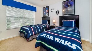 5 bedrooms, desk, travel crib, free WiFi