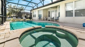 5 bedrooms, desk, free WiFi