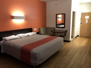 Wi-Fi de cortesia, roupa de cama