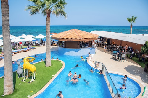 Mimoza Beach Hotel
