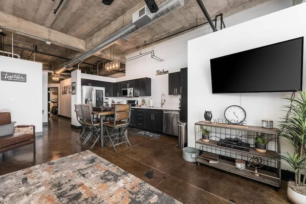Interior - Behren's Loft - a downtown experience! (Waco)