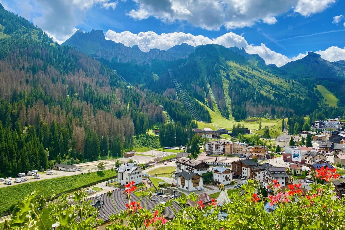 Comfort Double Room, Balcony, Mountain View (2 pax) | Down duvets, in-room safe, desk, soundproofing
