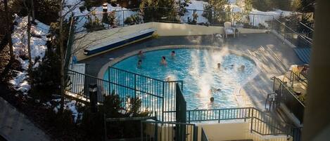 Piscine extérieure, piscine chauffée