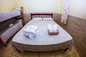 Family Quadruple Room, Multiple Bedrooms | Free WiFi, bed sheets - Pousada da Bia - Penha (Penha)