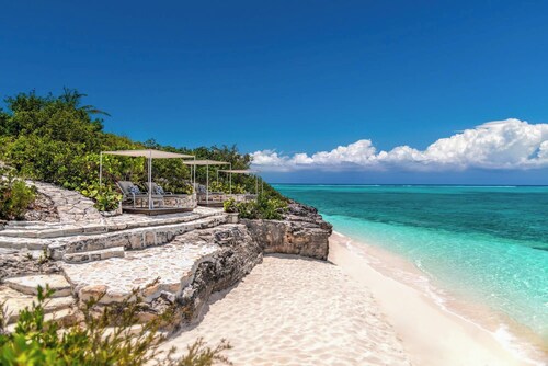 TC Villas -Villa MaryJane -Private Tidal Beach w. Infinity Pool & Hot Tub