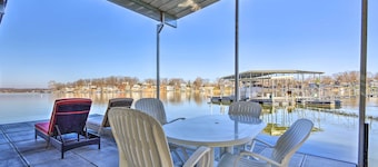 ‘Bayview Lake House’ w/ Dock on Lake of the Ozarks