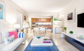 LED TV, Netflix, Hulu, streaming services