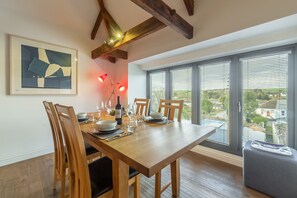 Dining - A luxurious two-bedroom apartment in a converted, listed building. (Sea Lane)