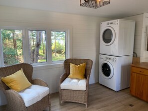 Interior - "Redcliff"  - Waterfront Chalet style Cedar Log Cottage in Cavendish Resort Area (Breadalbane)