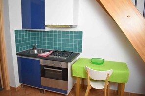 Réfrigérateur, plaque de cuisson