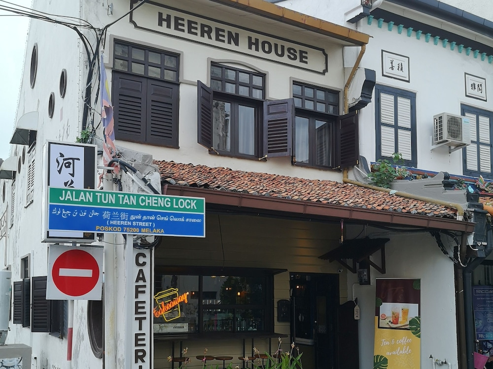 Heeren House by Signature Puzzle Hotel by null