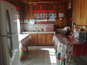 냉장고, 전자레인지, 식기 세척기, 밥솥