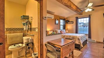 1 bedroom, desk, iron/ironing board, internet