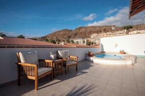 Terrace/patio - Holiday home 300 m from the beach (Palm Mar)