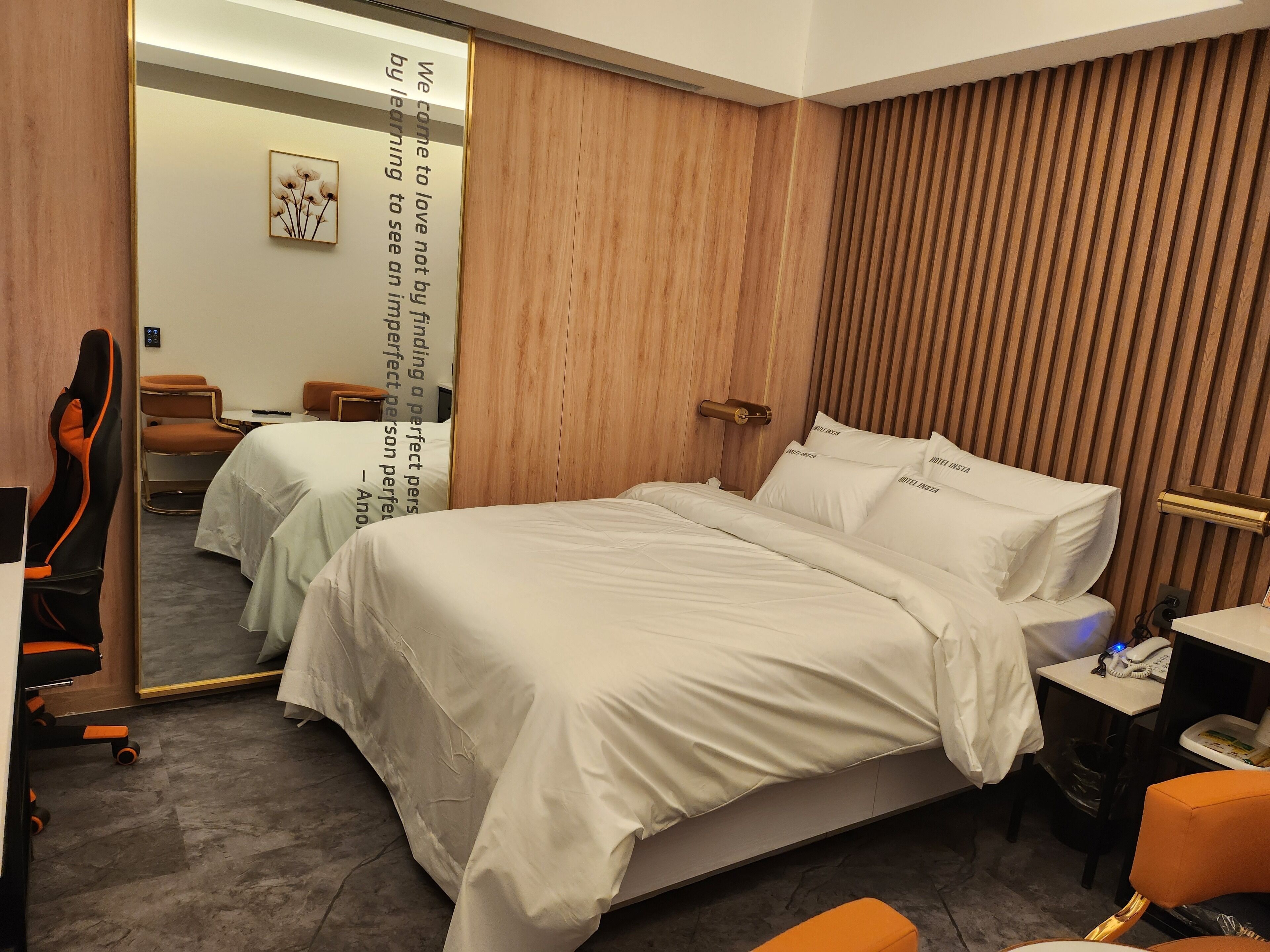 Business Double Room, Non Smoking, Housekeeping | Premium bedding, down comforters, desk, laptop workspace
