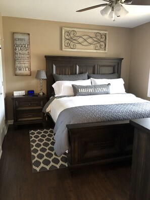 2 bedrooms, iron/ironing board, free WiFi, bed sheets