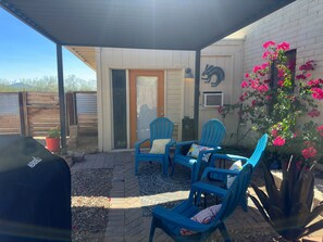 Terrace/patio - Oro Valley Guest house - Oracle/Magee Close to Everything! Hiking/Golf/Swimming (Tucson)
