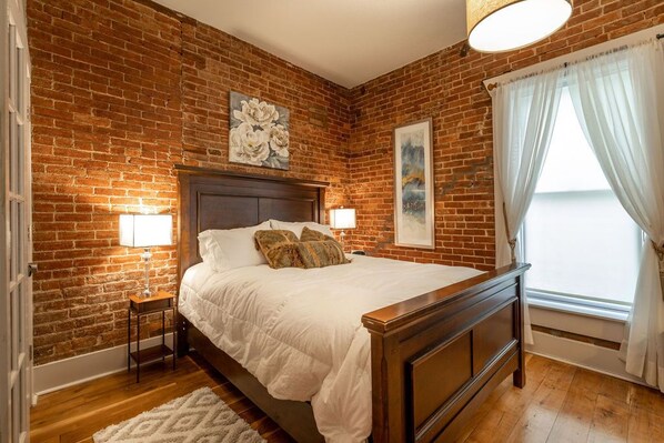 1 bedroom, iron/ironing board, free WiFi, bed sheets