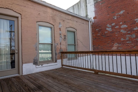 Terrace/patio. Honeymoon Downtown Boutique Loft - Located in the Historic River District.