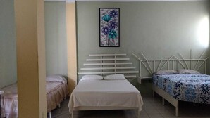 Family Room | Desk, WiFi (free) - Hotel La Avenida (Altamira)