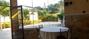 Hotel La Avenida