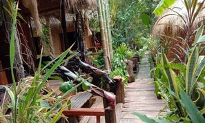 Front of property - Kakrona Pouk Homestay (Puok)