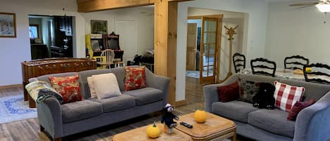 Smart-TV, peis, videospill og fotballspill