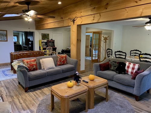 Hunter Mountain Getaway House, newly renovated