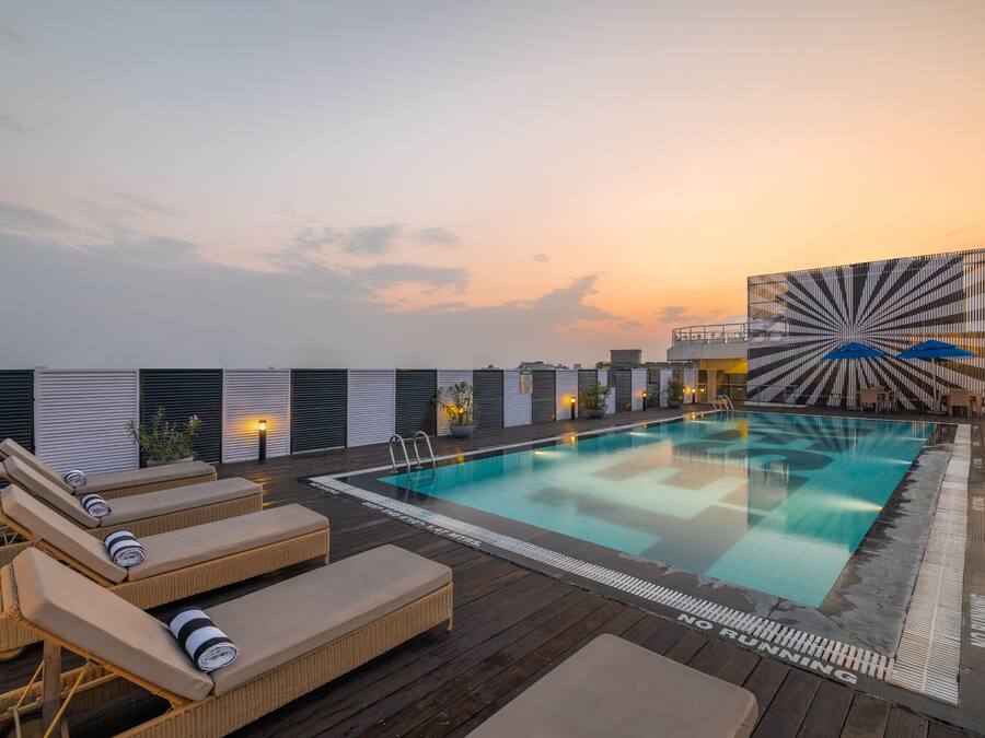 Outdoor pool, pool umbrellas