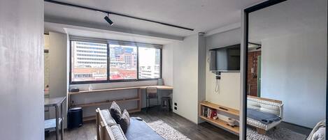 1 slaapkamer, een strijkplank/strijkijzer, gratis wifi