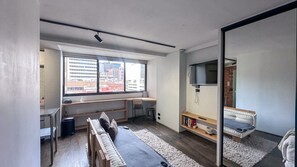 1 bedroom, iron/ironing board, free WiFi