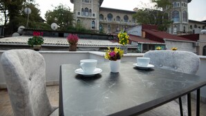 Outdoor dining - Seven Rooms Oldcity (Istanbul)