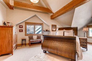 3 bedrooms, iron/ironing board, WiFi, bed sheets - Downtown townhome w/private hot tub close to Park City Mountain & Deer Valley (Park City)