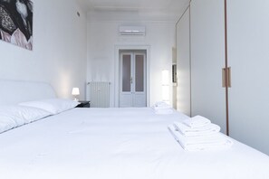 1 bedroom, iron/ironing board, WiFi, bed sheets - Washington Apartment (Milano)