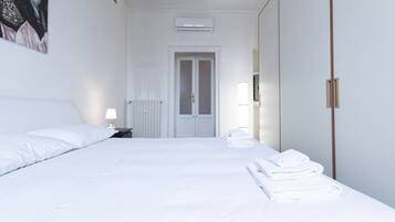 1 chambre, fer et planche Ă repasser, Wi-Fi, draps fournis