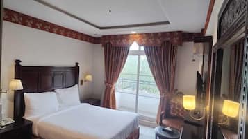 Down duvets, minibar, in-room safe, individually decorated